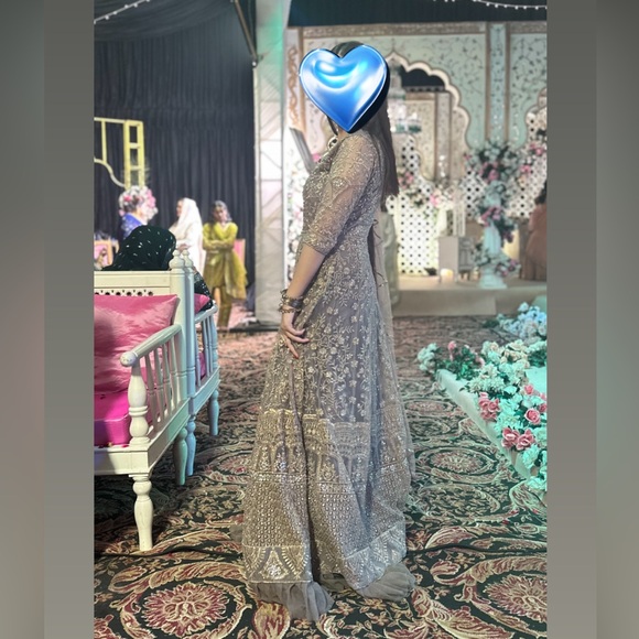 Elegant Brown 2 piece dress South Asian wear. - Picture 9 of 9